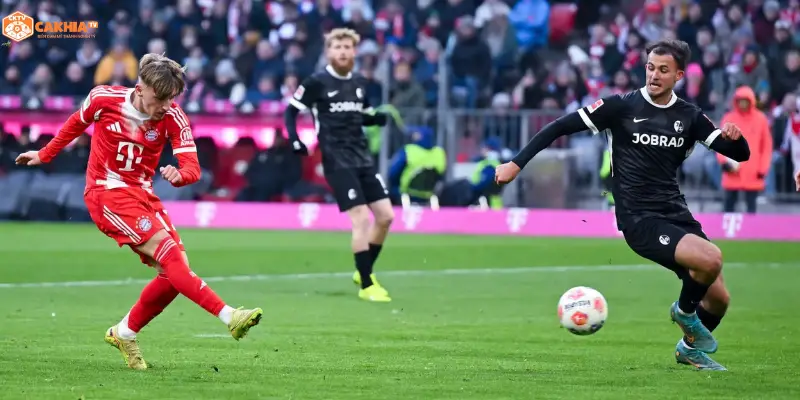 CLB Freiburg ăn mừng bàn thắng